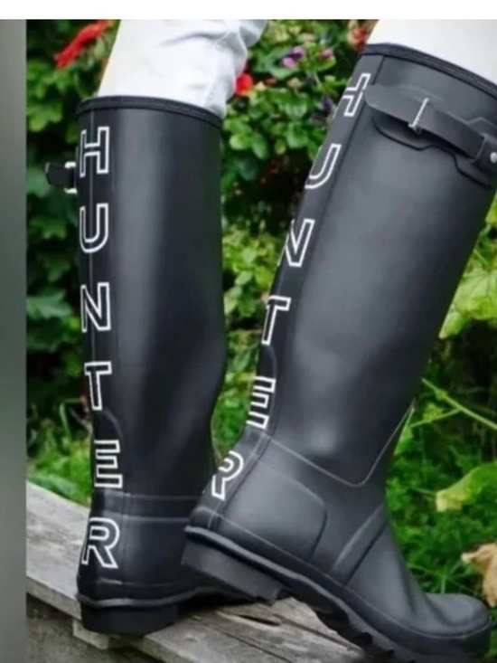 Hunter Shoes - Hunter Rain Boots (Size 8)